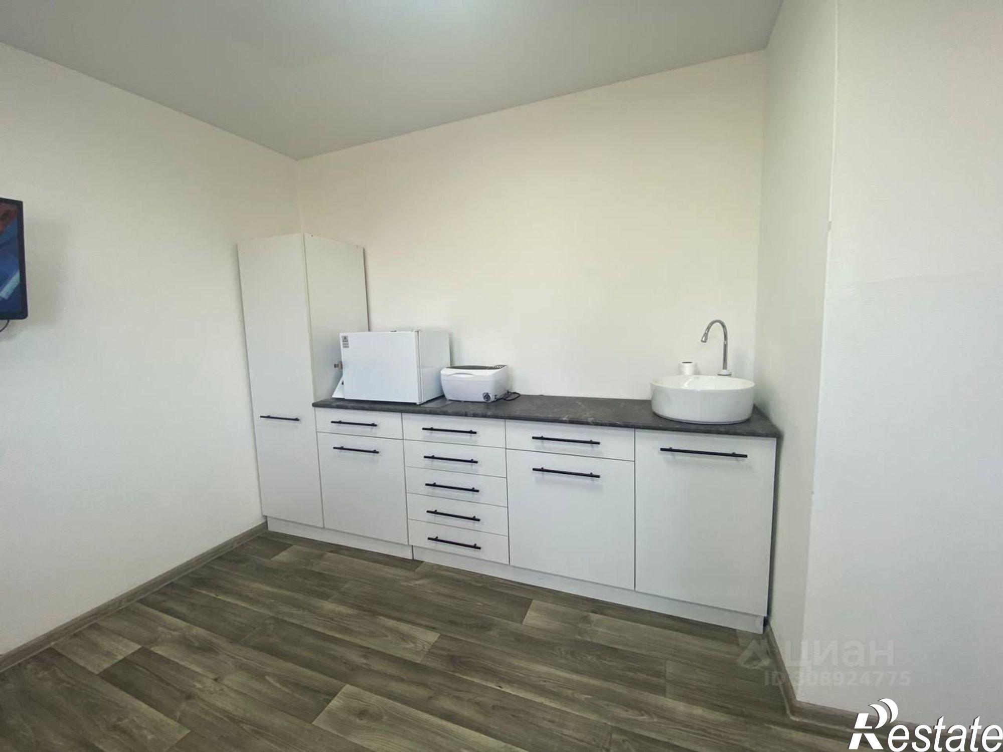 Купить помещение свободного назначения за 2 772 950 рублей на Калининская улица, 24