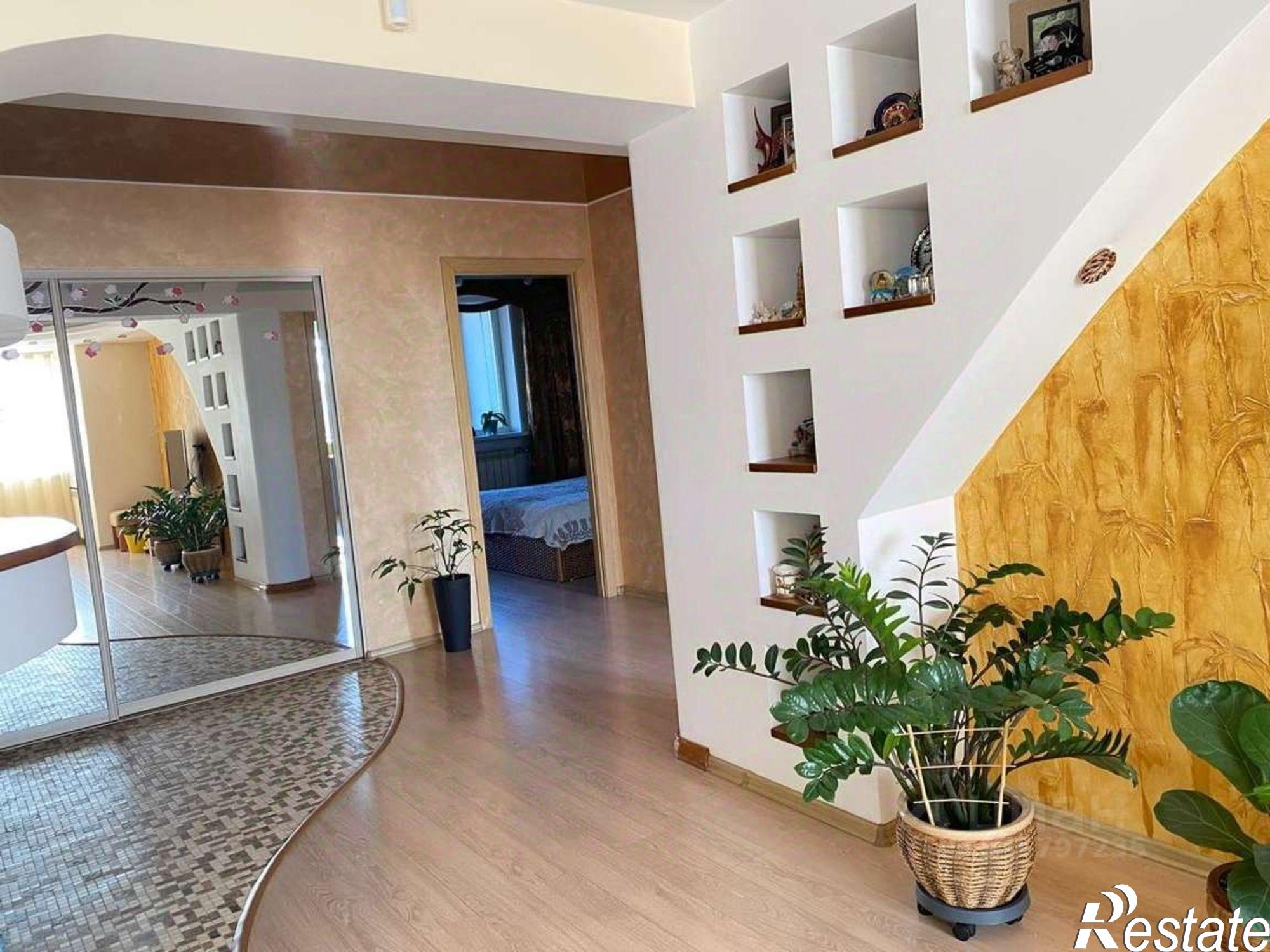 Купить квартиру за 17 500 000 рублей на Некрасова ул,дом 118