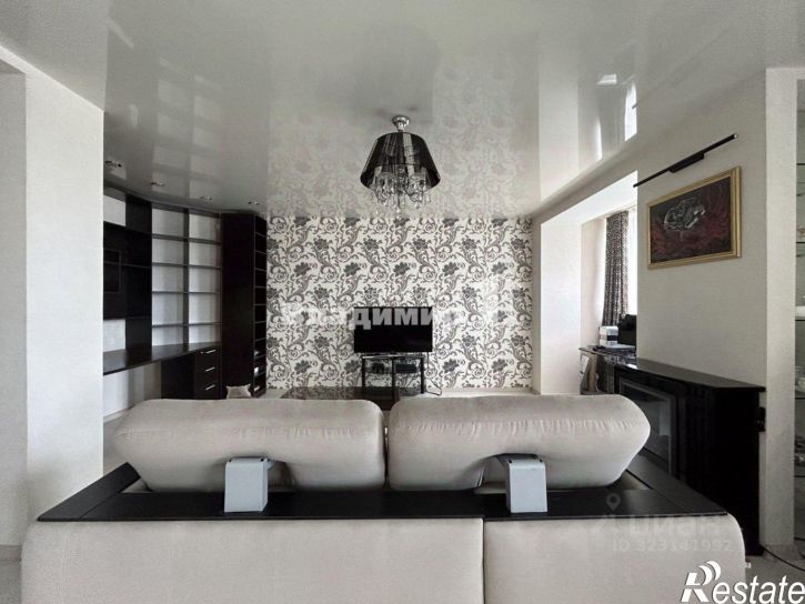 4-комн квартира улица Дзержинского, 40,  д. 40