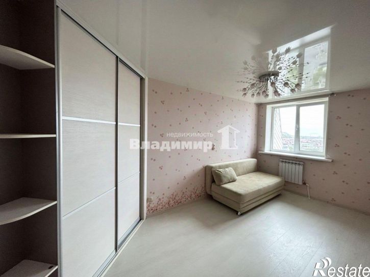 4-комн квартира улица Дзержинского, 40,  д. 40