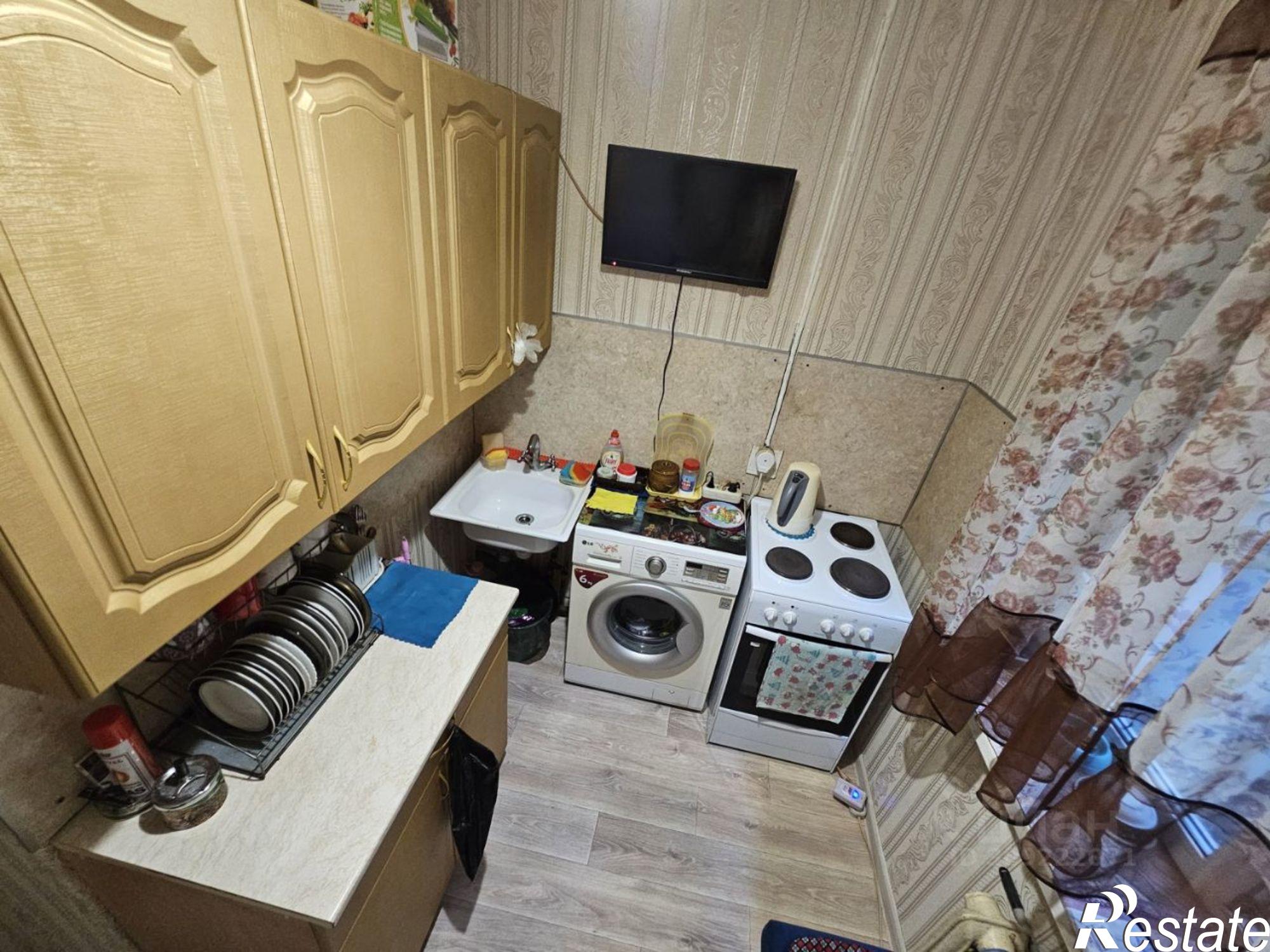 Сдать комнату за 8 500 рублей на Владивосток, улица Кирова, 42