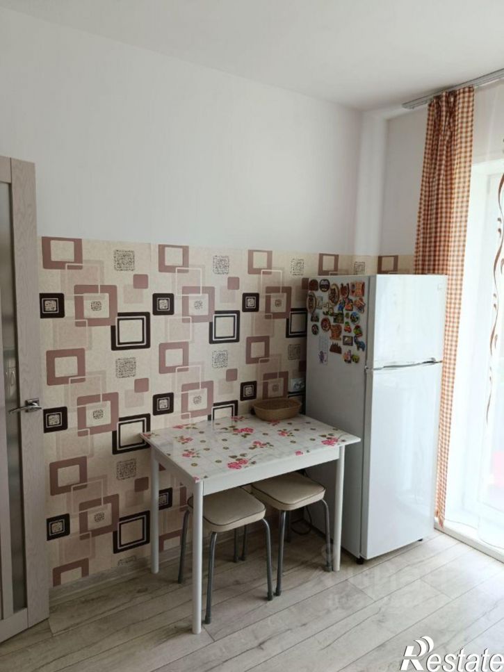 2-комн квартира Гаражная улица, 10,  д. 10