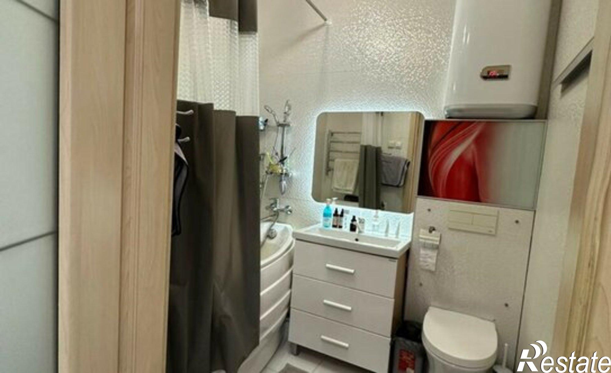 Купить квартиру за 8 880 000 рублей на проспект Горького, 1