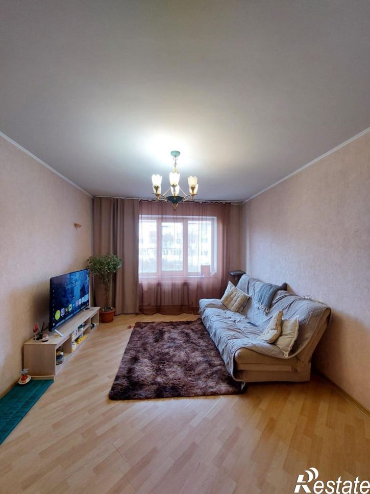 3-комн квартира квартал Второй Южный,Бокситогорская улица,43