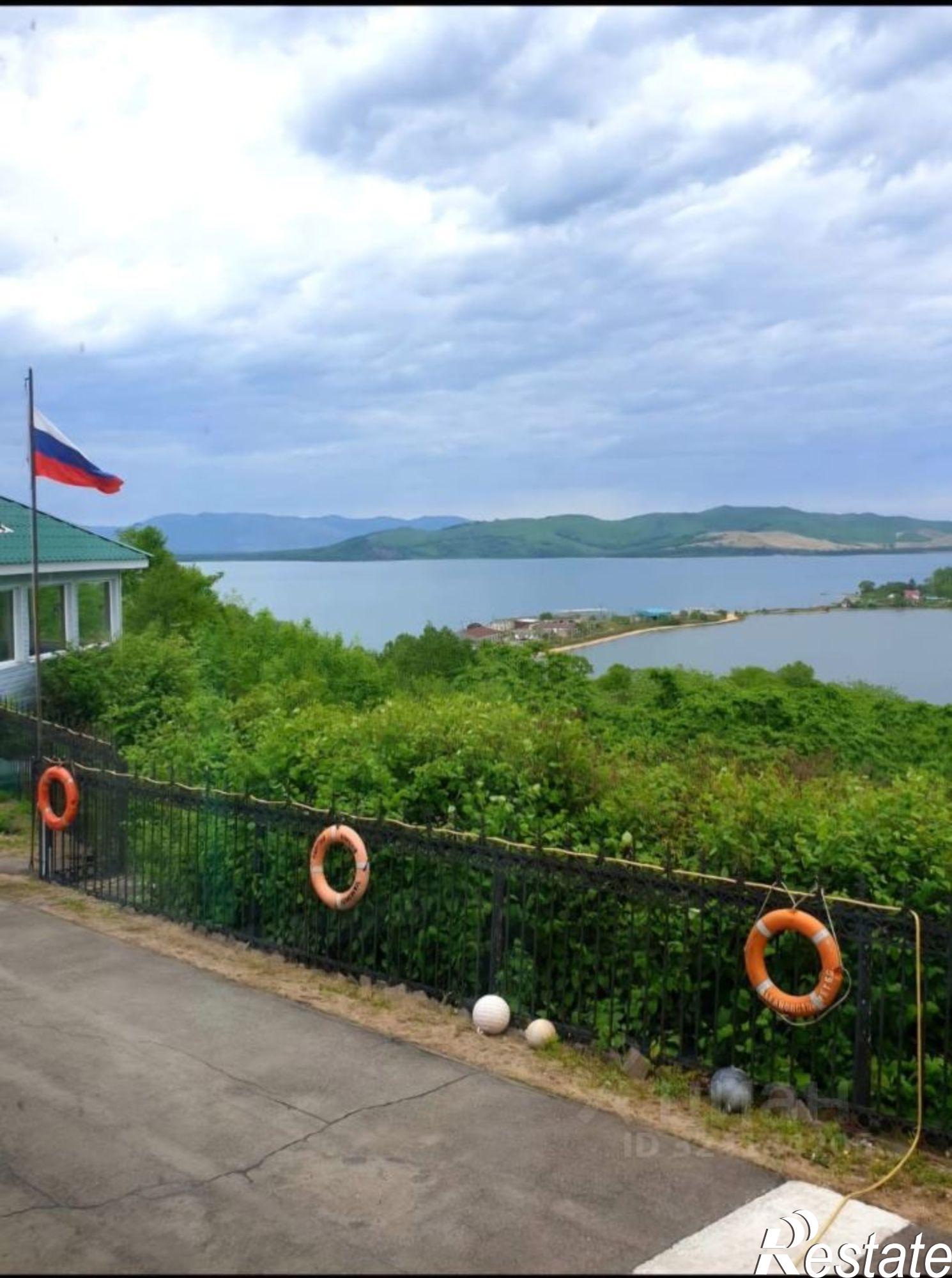 Купить дачу, дом, коттедж за 25 000 000 рублей на Пионерская улица, 22А