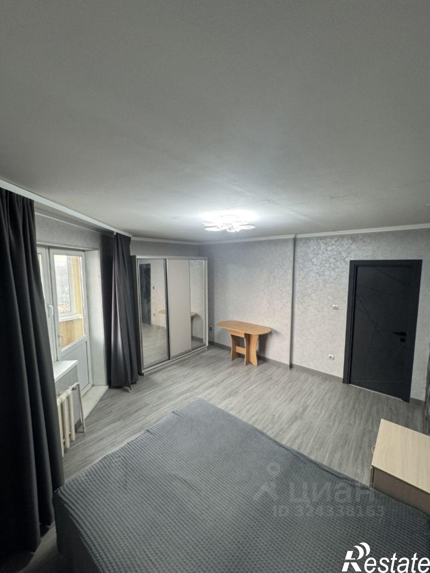 Сдать квартиру за 65 000 рублей на Владивосток, улица Крыгина