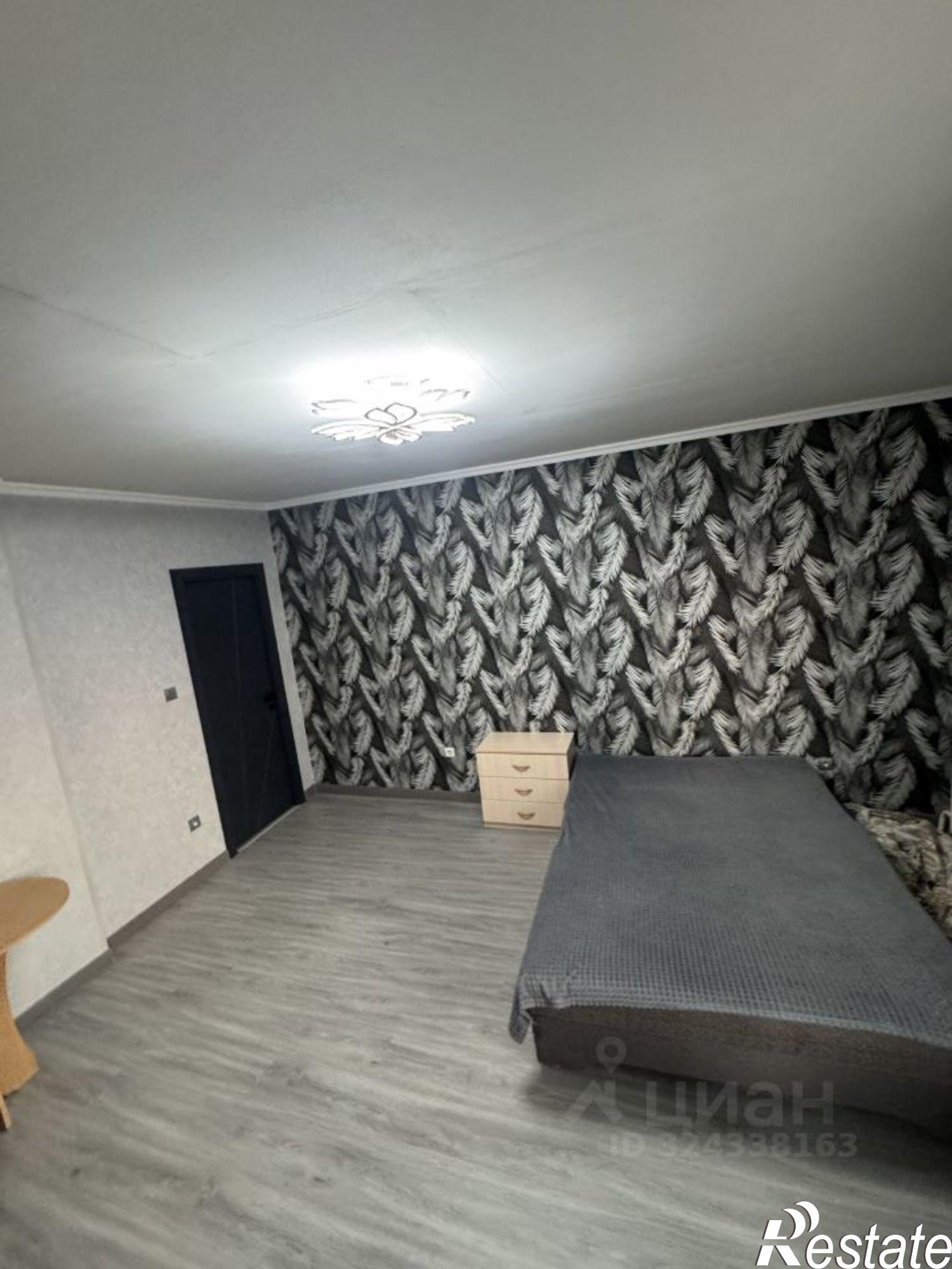 Сдать квартиру за 65 000 рублей на Владивосток, улица Крыгина