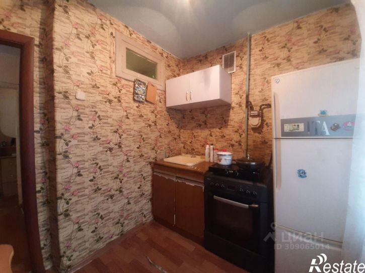 2-комн квартира Уссурийск, улица Ивасика, 62