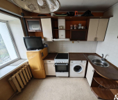 1-комн, 30кв м, этаж 4/9 проспект 100-летия Владивостока, 24