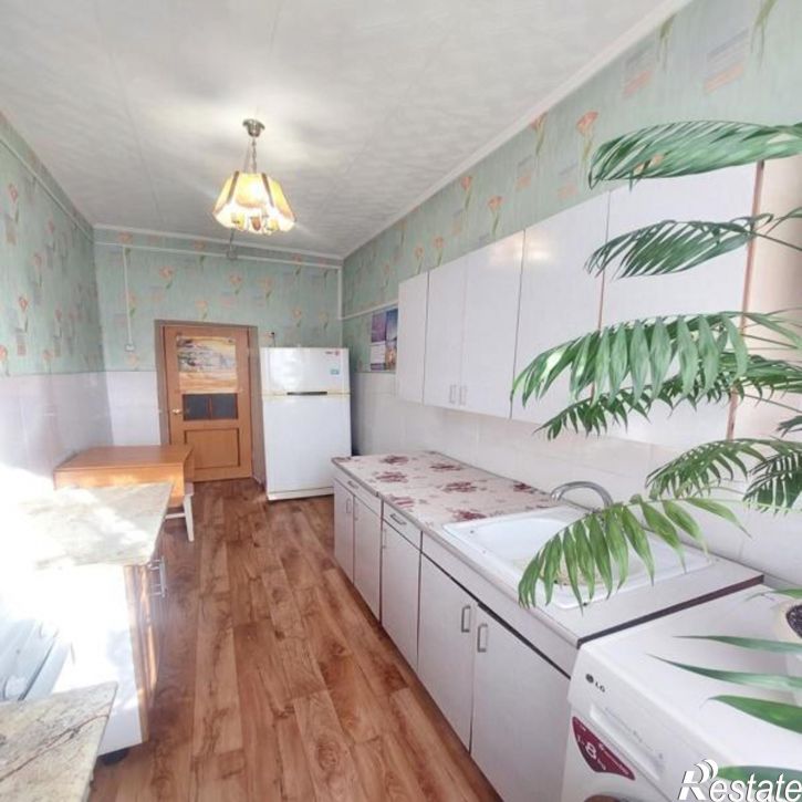 2-комн квартира квартал Ленинская,Владивостокская улица,18