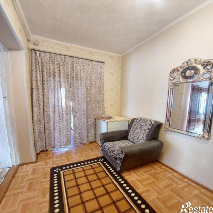 2-комн квартира квартал Ленинская,Владивостокская улица,18