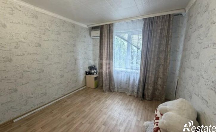 2-комн квартира село Хороль, улица Городок-5, 16