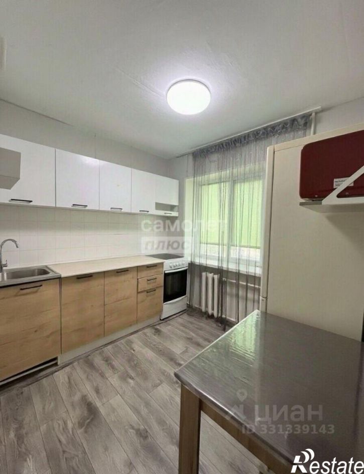 2-комн квартира улица Усатого, 3,  д. 3