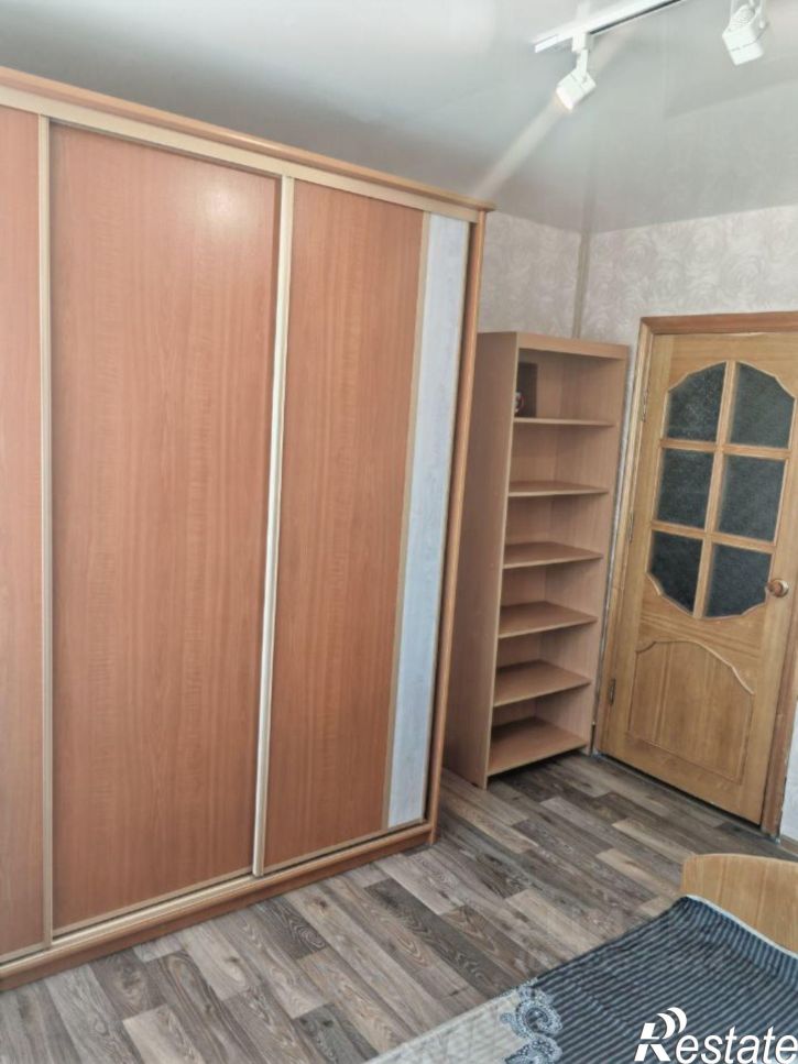 2-комн квартира улица 50 лет Октября, 48,  д. 48