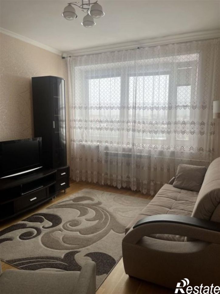 2-комн квартира 3-й микрорайон, 12