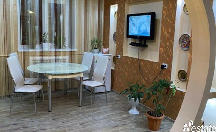 3-комн квартира ул Титова, 64,  д. 64