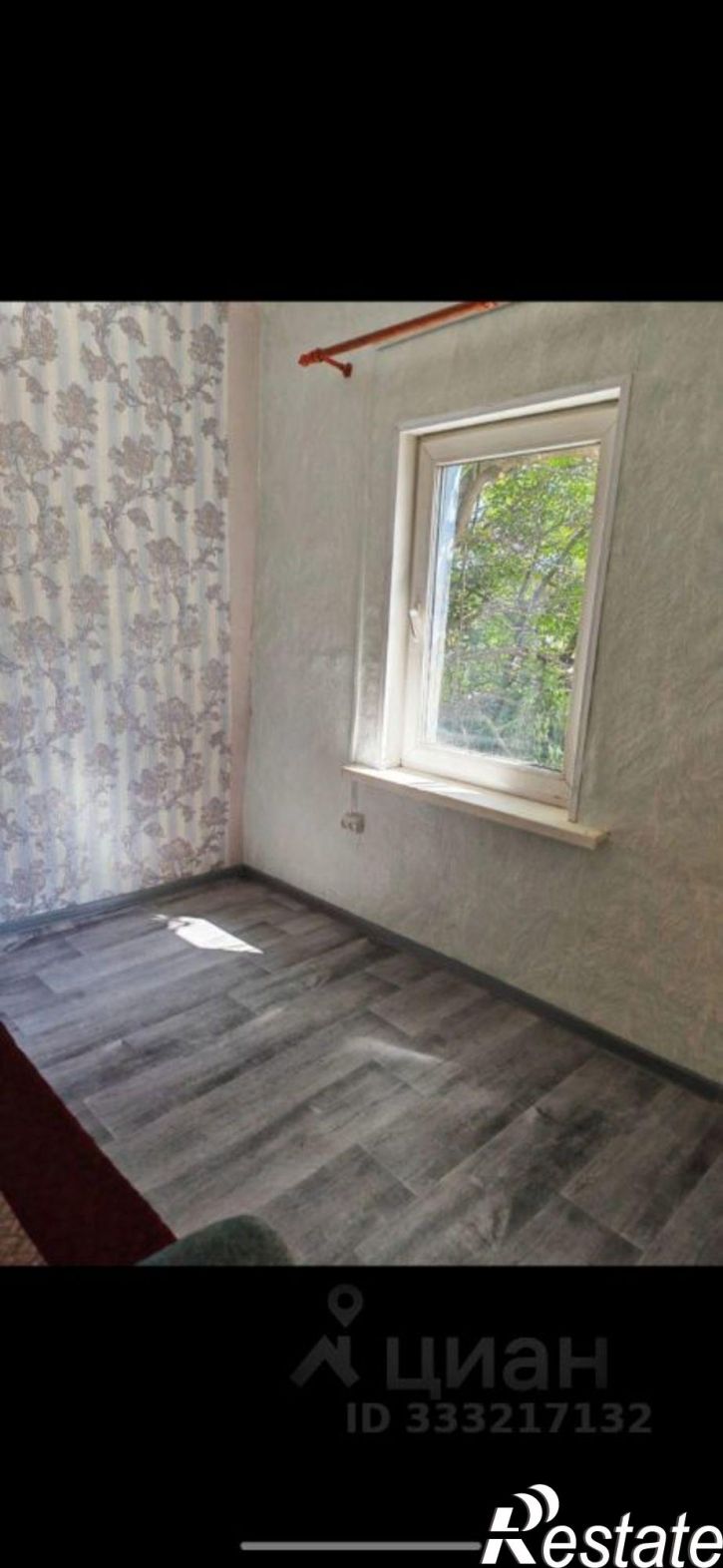 Отдельное здание село Хороль, улица Чкалова, 23