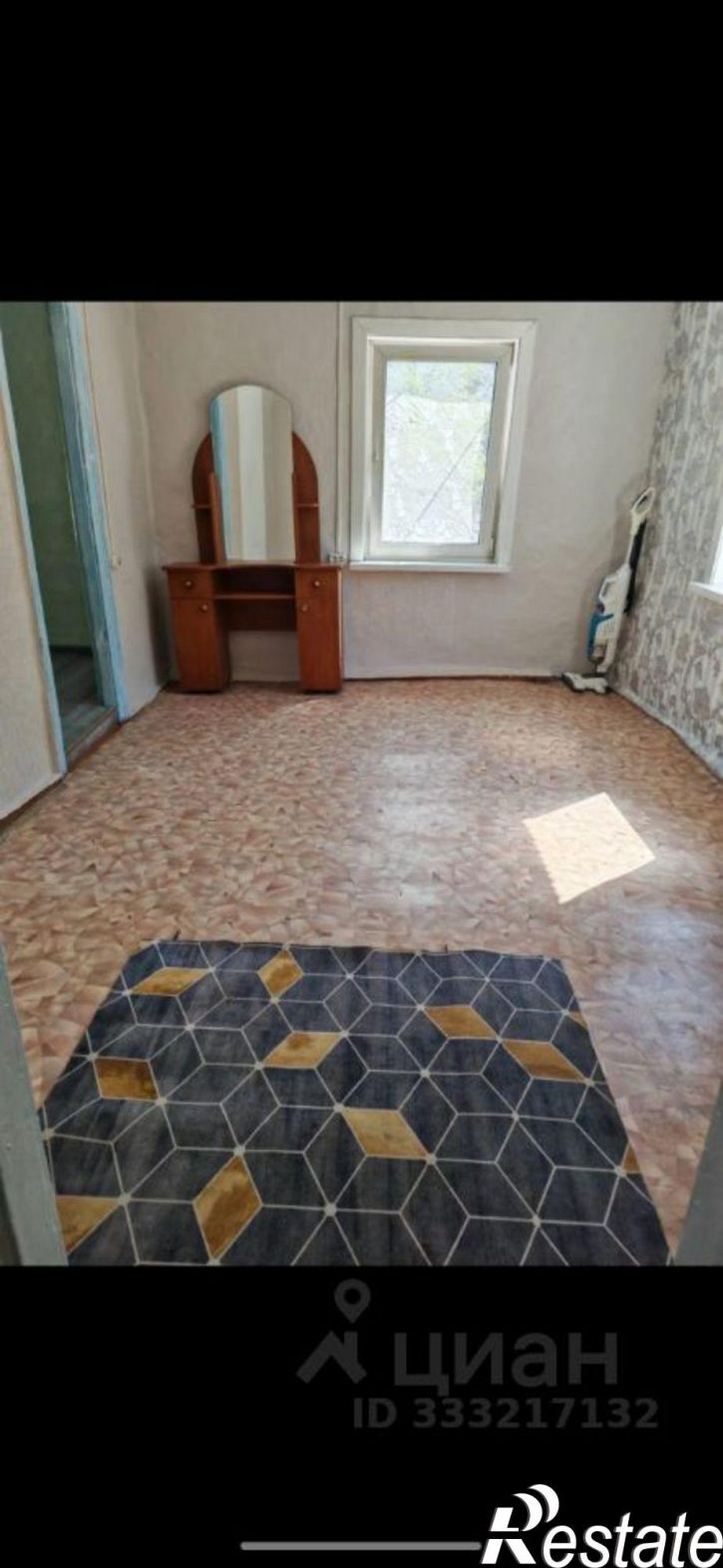 Отдельное здание село Хороль, улица Чкалова, 23