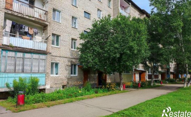 2-комн квартира улица Титова, 61,  д. 61