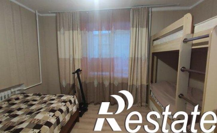 2-комн квартира улица Титова, 61,  д. 61