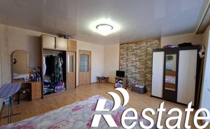 3-комн квартира улица 9 Января, 65,  д. 65