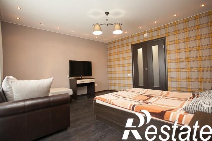 1-комн квартира Островского ул, 8