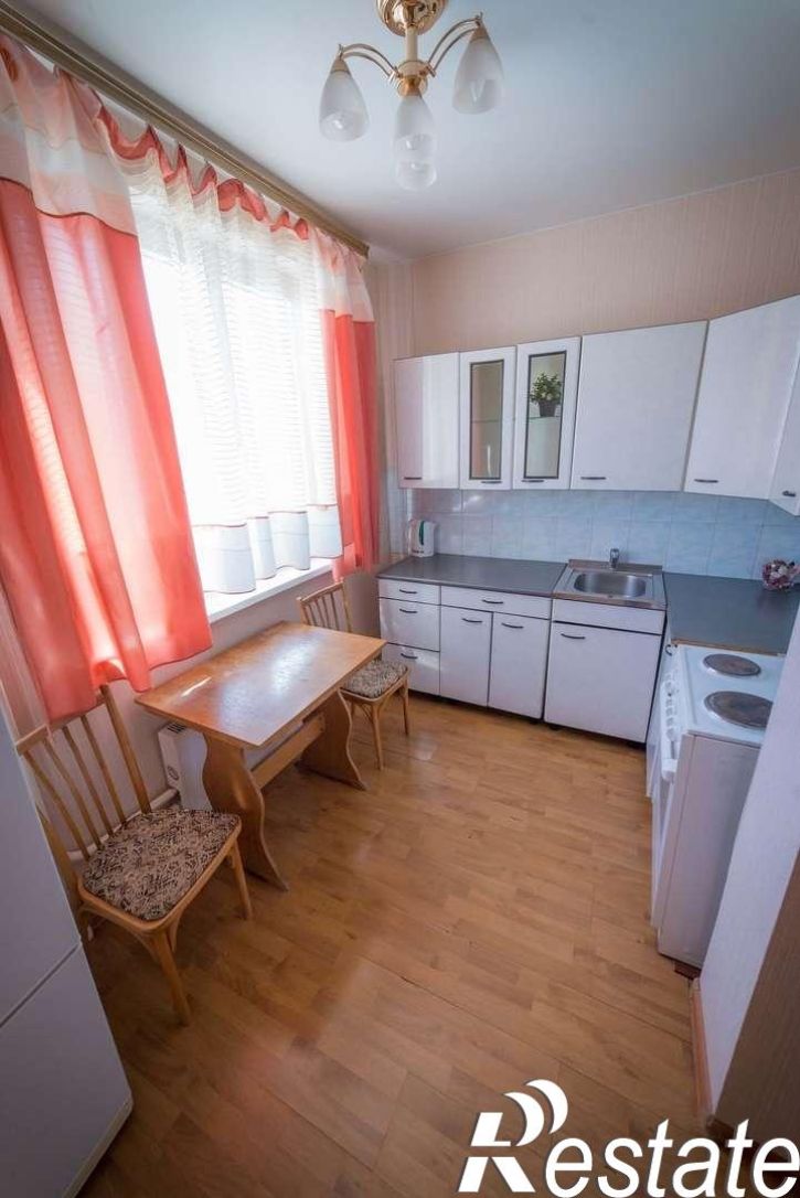 1-комн квартира Парковая ул, 15